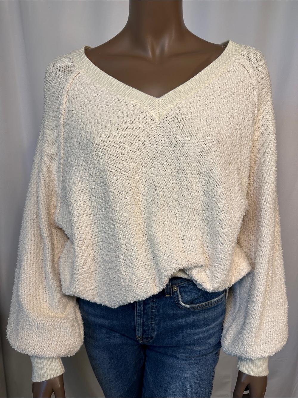 Dreamers Knit V-Neck Sweater | Size Small/Medium